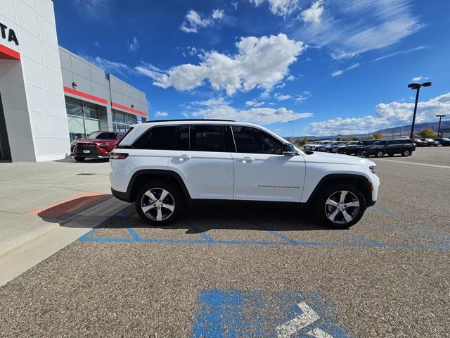 used 2025 Jeep Grand Cherokee car, priced at $41,994