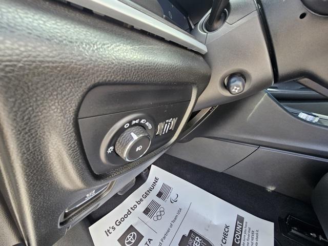 used 2025 Jeep Grand Cherokee car, priced at $41,994