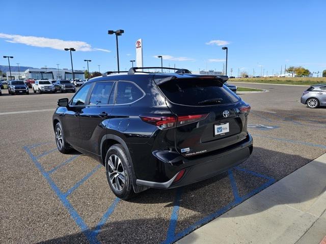 used 2024 Toyota Highlander car, priced at $43,792