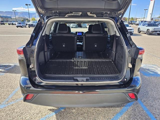 used 2024 Toyota Highlander car, priced at $43,792