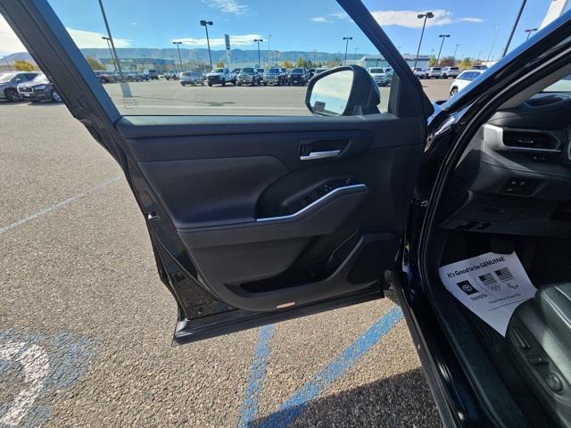 used 2024 Toyota Highlander car, priced at $43,792