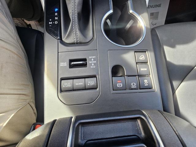 used 2024 Toyota Highlander car, priced at $43,792