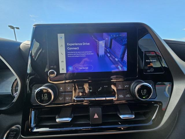 used 2024 Toyota Highlander car, priced at $43,792