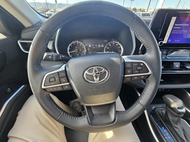 used 2024 Toyota Highlander car, priced at $43,792