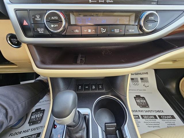 used 2017 Toyota Highlander car, priced at $23,792