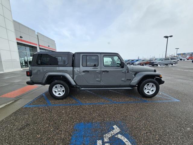 used 2022 Jeep Gladiator car, priced at $34,491