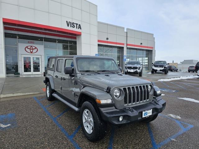 used 2022 Jeep Gladiator car, priced at $34,491