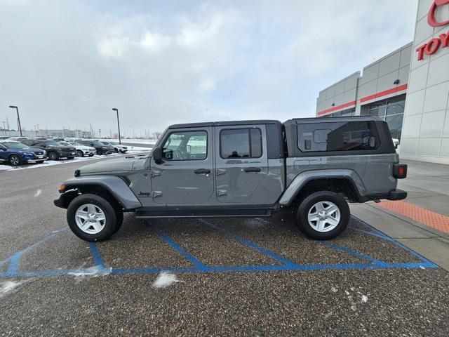 used 2022 Jeep Gladiator car, priced at $34,491