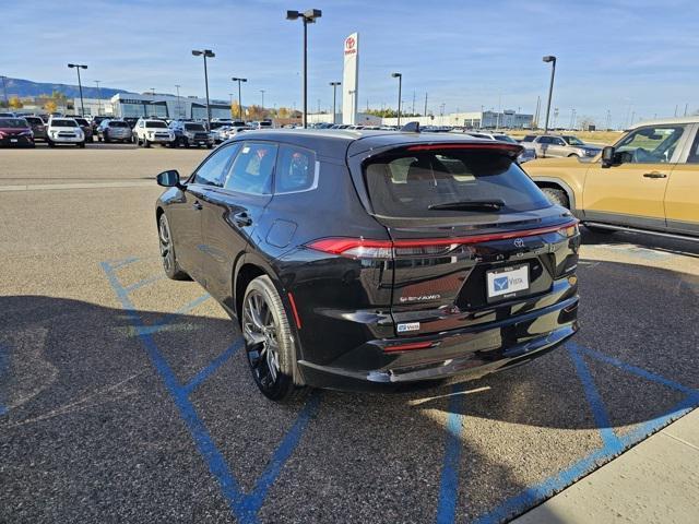 new 2025 Toyota Crown Signia car