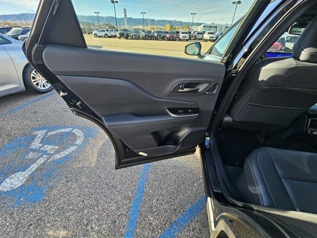 new 2025 Toyota Crown Signia car