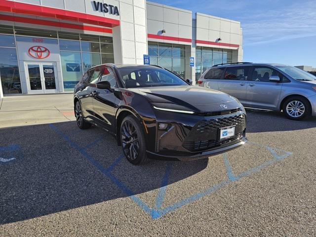 new 2025 Toyota Crown Signia car