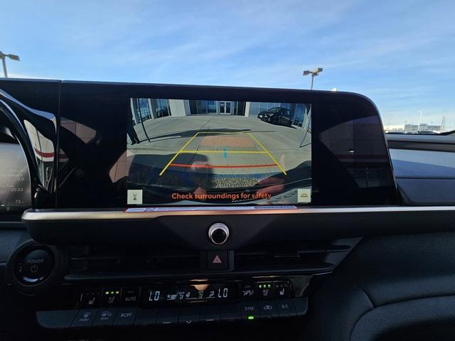 new 2025 Toyota Crown Signia car