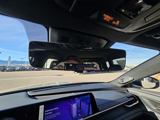 new 2025 Toyota Crown Signia car