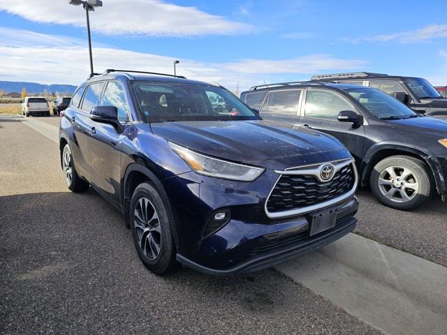 used 2021 Toyota Highlander car, priced at $29,991