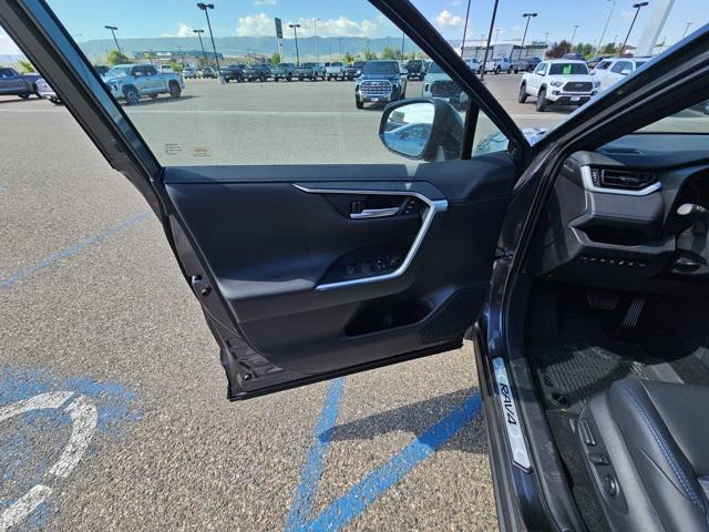 new 2025 Toyota RAV4 Hybrid car