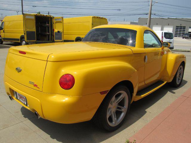 used 2004 Chevrolet SSR car, priced at $18,990