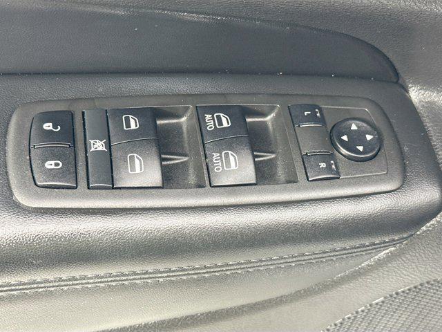 used 2022 Jeep Grand Cherokee car, priced at $27,495