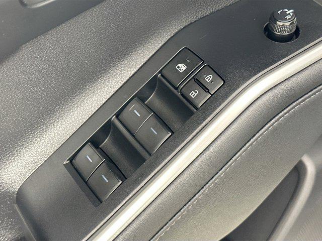 used 2023 Toyota Highlander Hybrid car, priced at $35,322