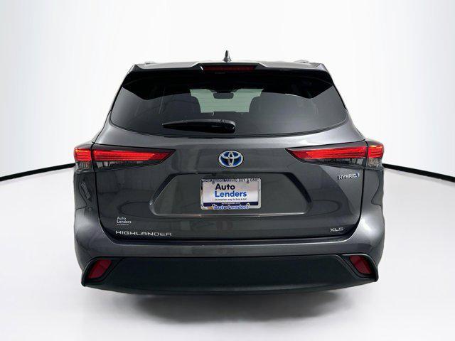 used 2023 Toyota Highlander Hybrid car, priced at $35,322
