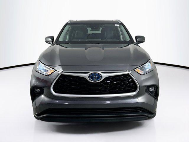 used 2023 Toyota Highlander Hybrid car, priced at $35,322