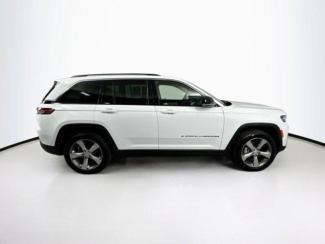 used 2022 Jeep Grand Cherokee car, priced at $31,239