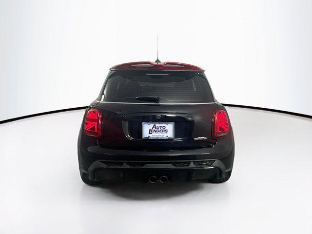 used 2022 MINI Hardtop car, priced at $28,274