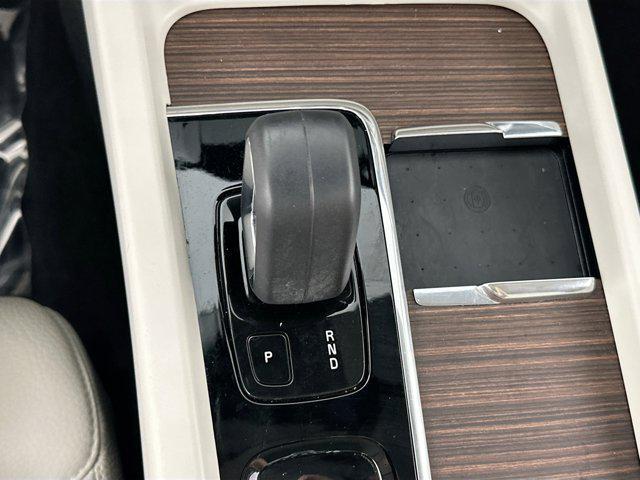 used 2022 Volvo XC60 car, priced at $31,907