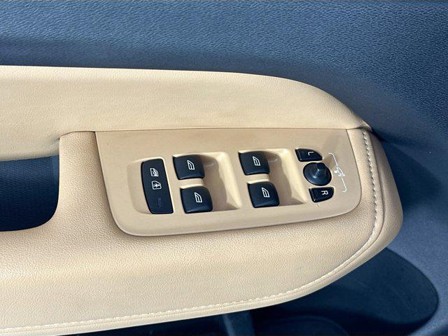 used 2022 Volvo XC60 car, priced at $31,257