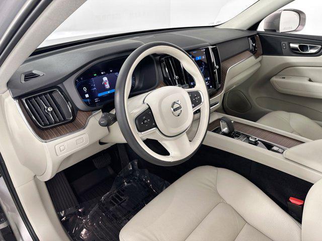 used 2022 Volvo XC60 car, priced at $33,238