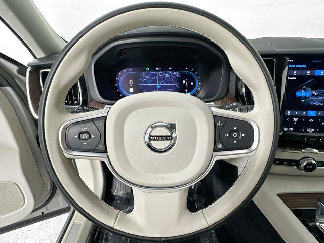used 2022 Volvo XC60 car, priced at $33,238