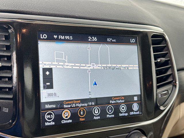 used 2022 Jeep Grand Cherokee car, priced at $27,289