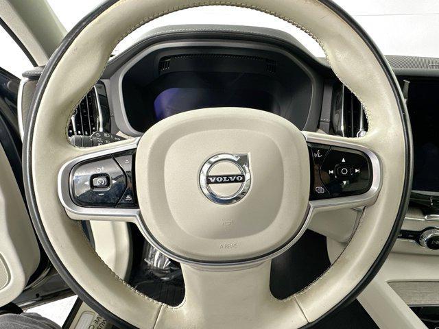 used 2022 Volvo XC60 car, priced at $34,526