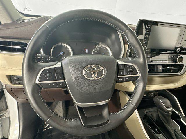 used 2022 Toyota Highlander Hybrid car, priced at $39,995