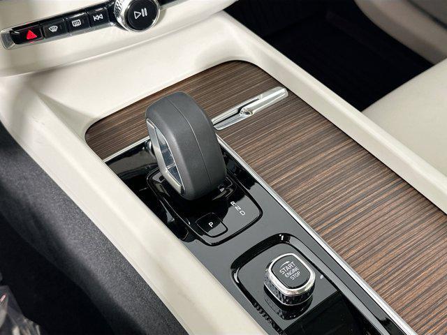 used 2022 Volvo XC60 car, priced at $33,515