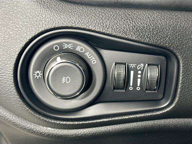 used 2022 Jeep Renegade car, priced at $19,111