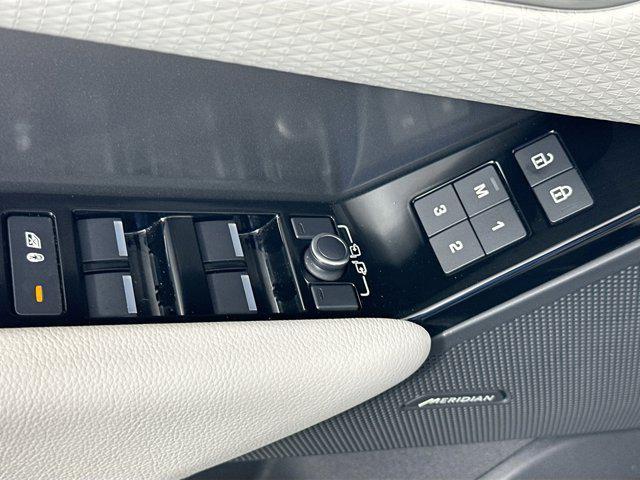 used 2021 Land Rover Range Rover Velar car, priced at $35,995