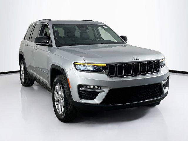 used 2022 Jeep Grand Cherokee car, priced at $28,810
