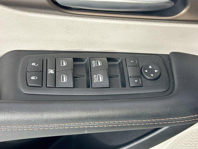 used 2018 Chrysler Pacifica car, priced at $15,820