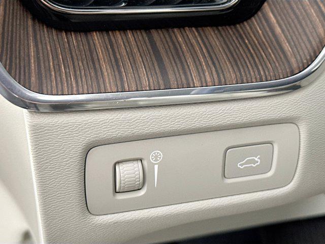 used 2022 Volvo XC60 car, priced at $31,845