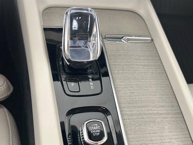 used 2022 Volvo XC60 car, priced at $38,638