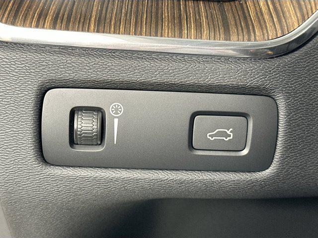 used 2022 Volvo XC60 car, priced at $28,720