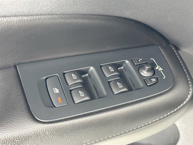 used 2022 Volvo S60 car, priced at $26,527