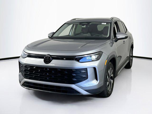 used 2025 Volkswagen Tiguan car, priced at $28,251