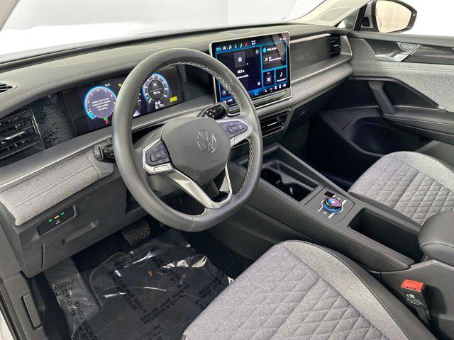 used 2025 Volkswagen Tiguan car, priced at $28,251