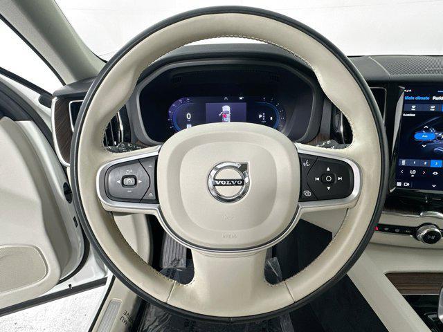 used 2022 Volvo XC60 car, priced at $33,138