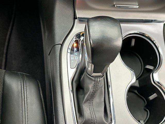 used 2022 Jeep Grand Cherokee car, priced at $31,995