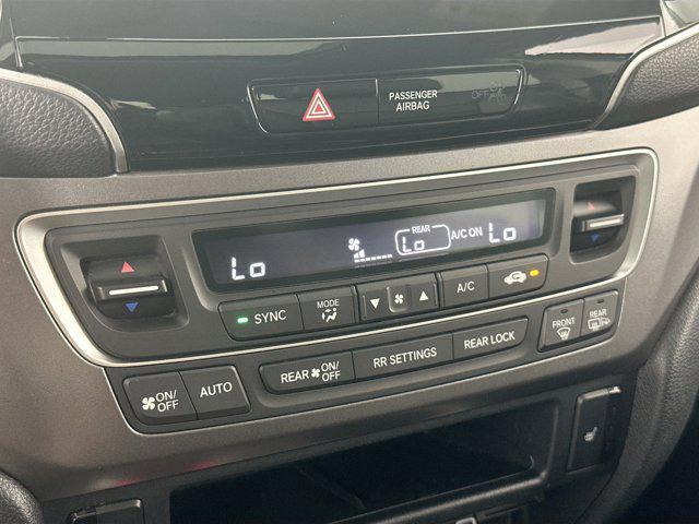 used 2022 Honda Pilot car, priced at $28,995