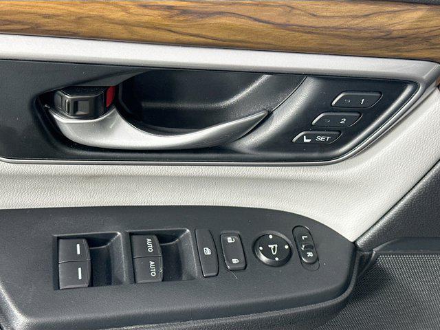 used 2022 Honda CR-V car, priced at $28,995