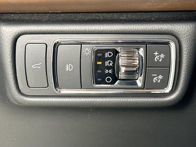 used 2021 Lincoln Aviator car, priced at $33,720