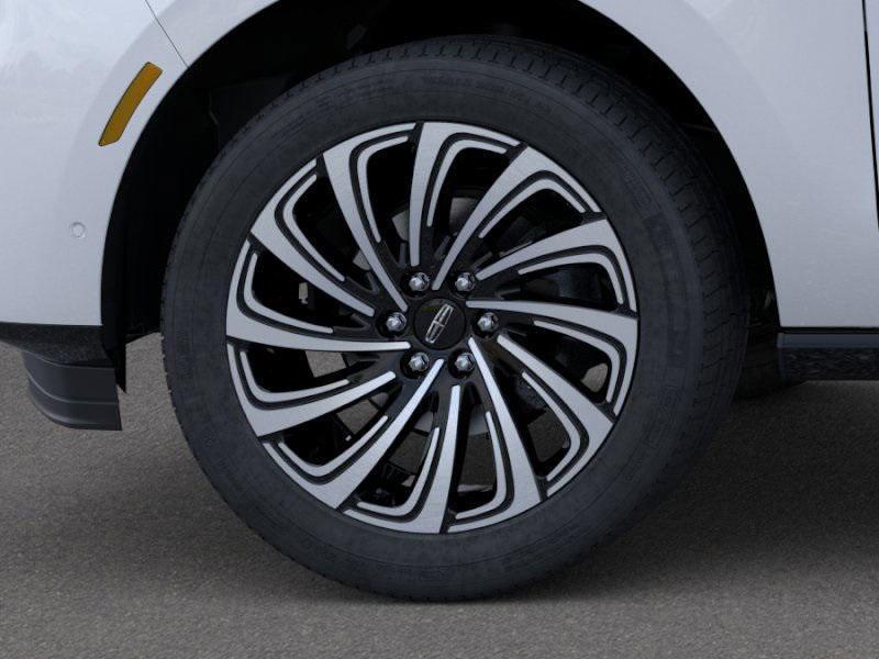 new 2025 Lincoln Navigator car, priced at $119,340